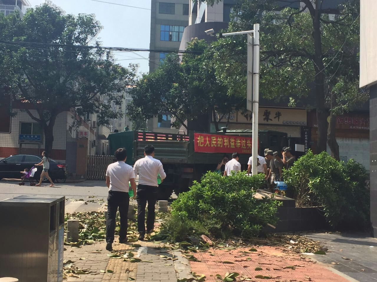 廈門家政公司接力災(zāi)后重建義工活動