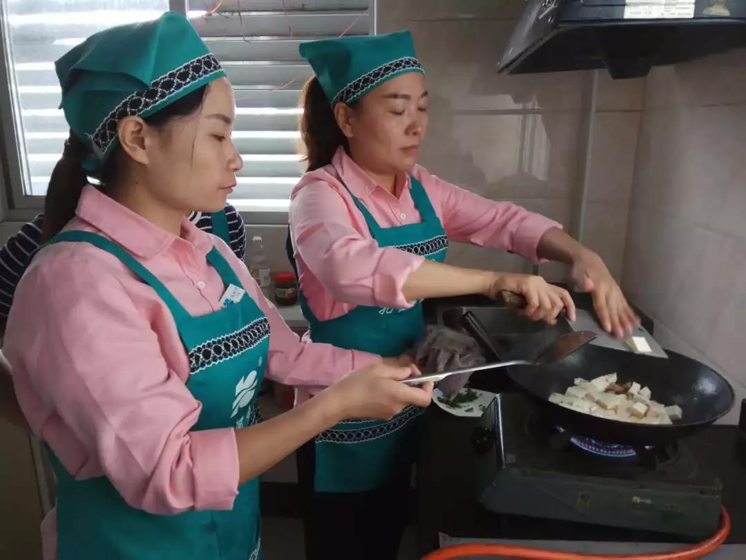 ��֪ͨ��8��20����ɩ��Ӗ(x��n)�_�n��������