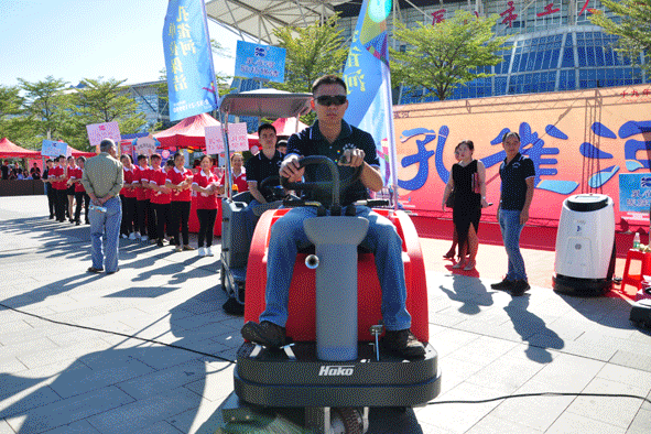 �g��Ц�Z��һ����ʮ�˰���ˇ�R�ψ�������ȸ�������B�T�е����ü�����(ji��)