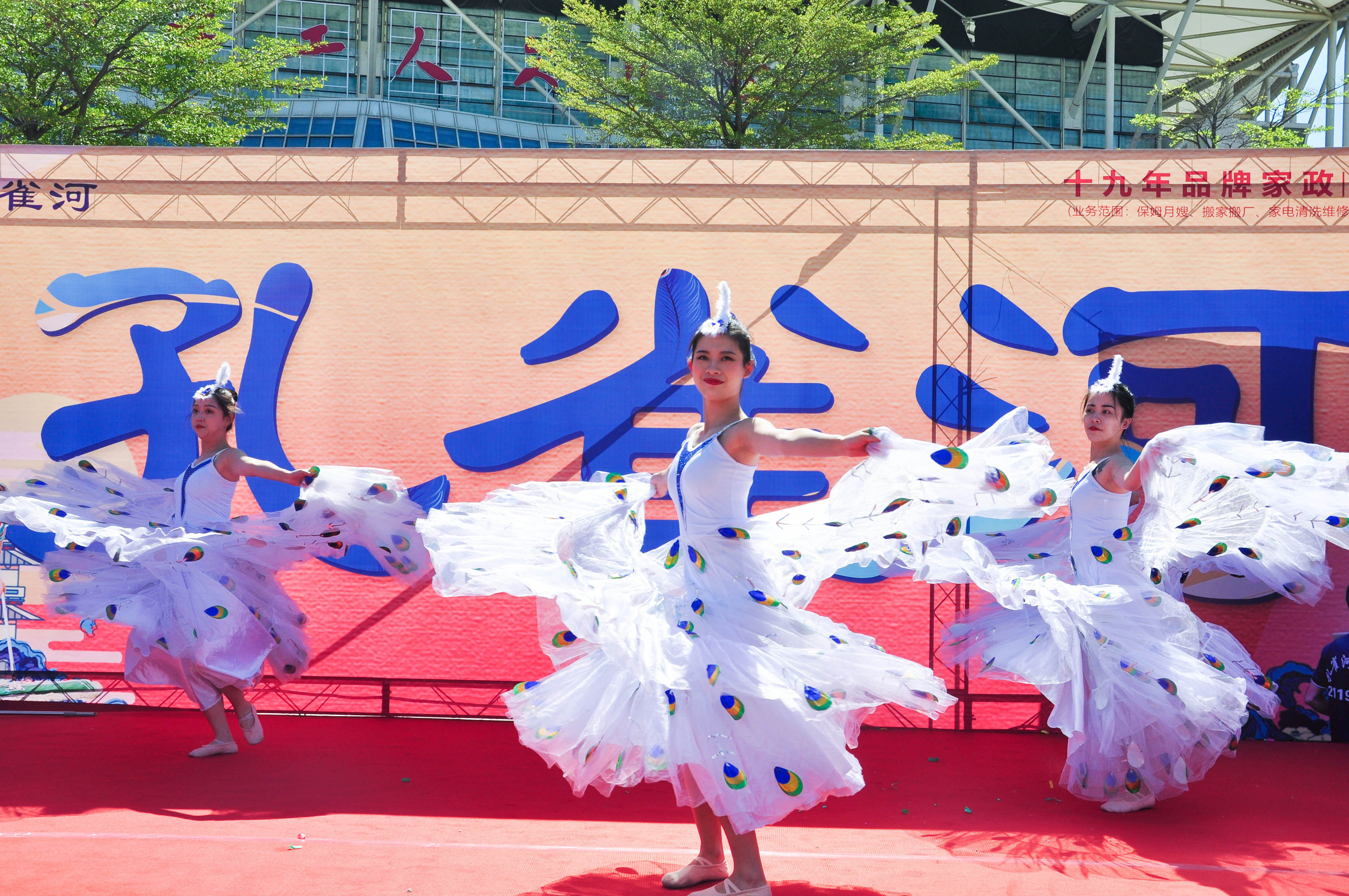 �g��Ц�Z��һ����ʮ�˰���ˇ�R�ψ�������ȸ�������B�T�е����ü�����(ji��)